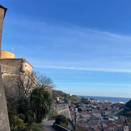 Bike & Sea Under Castle Dreams At Finalborgo Апартаменты *